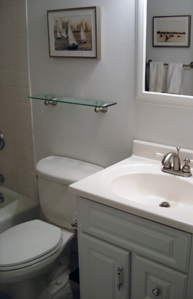 6_17B-BATHROOM
